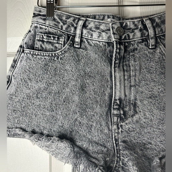 Pacsun Denim Shorts - Picture 3 of 7